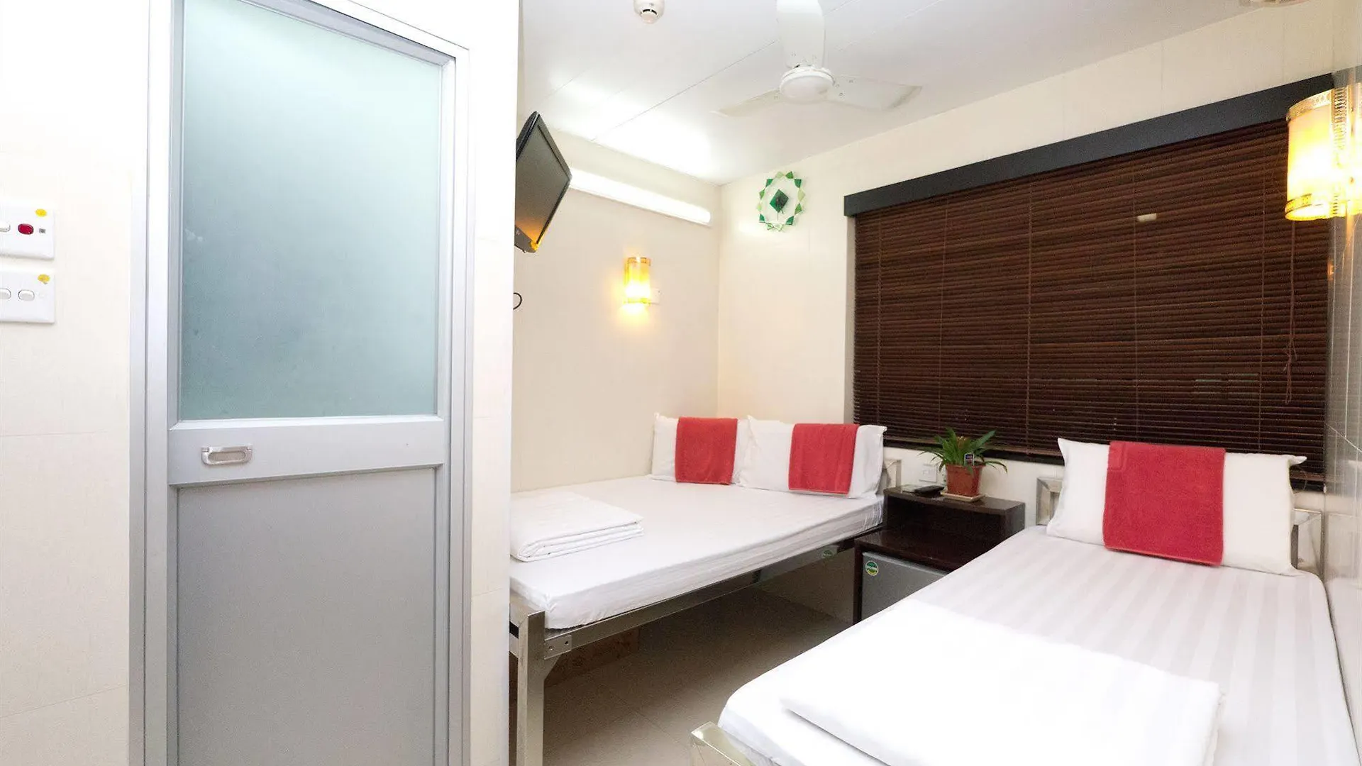 New Fortunate Guest House Hong Kong China